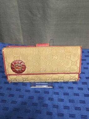 Gucci Beige Monogram Continental Wallet with Red Trim and Logo Medallion